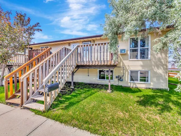 5219 E 57th St #8, Lloydminster, AB T9V 0V4