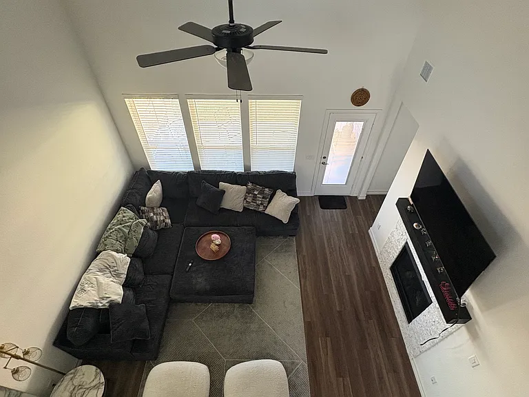 3624 Cadogan St — Photo 12