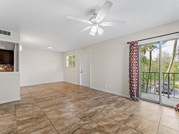 4th image of 1840 Fairview Villas Drive #3