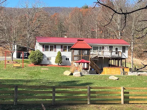 4515 Lower Arkansaw Rd, Baker, WV 26801