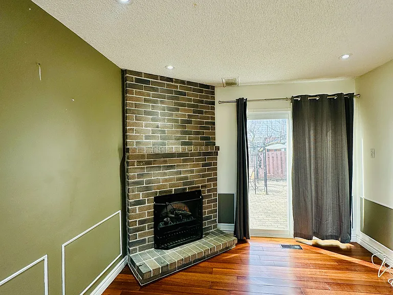 52 Moffatt Ave — Photo 26