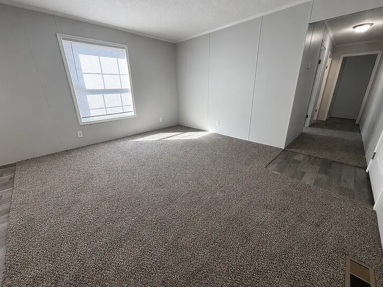 38000 Le Chateau Blvd #476 — Photo 2
