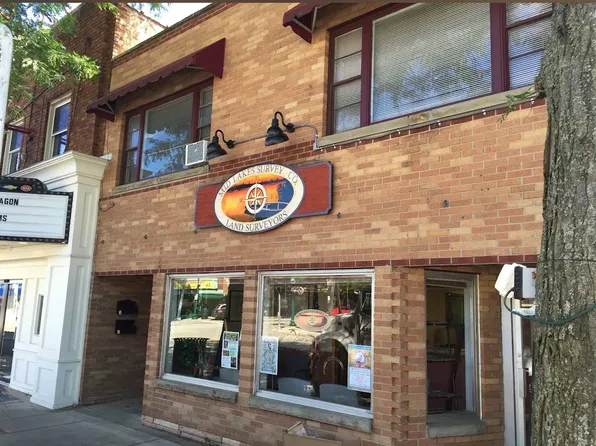 382 Lake St #1, Antioch, IL 60002