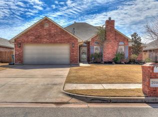 2016 Oxford St, Edmond, OK 73013