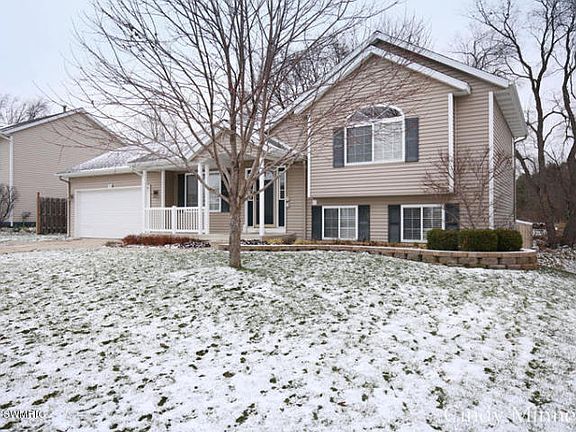 2nd image of 714 Sunset Hills Dr