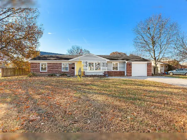 3701 Teakwood Dr, Virginia Beach, VA 23452