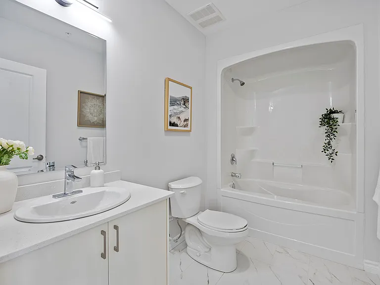 70 Dean Ave — Photo 51
