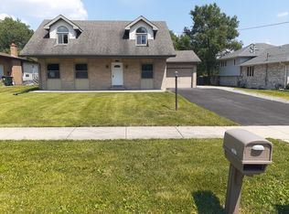17027 Forest Ave, Oak Forest, IL