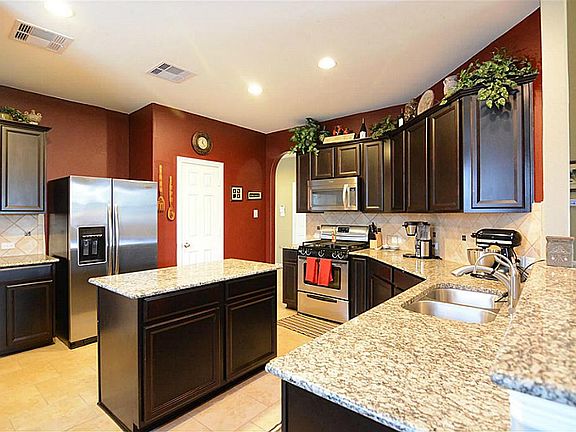 4th image of 3016 Trail Creek Ct
