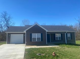 206 Stone Wall Dr, Springfield, KY 40069