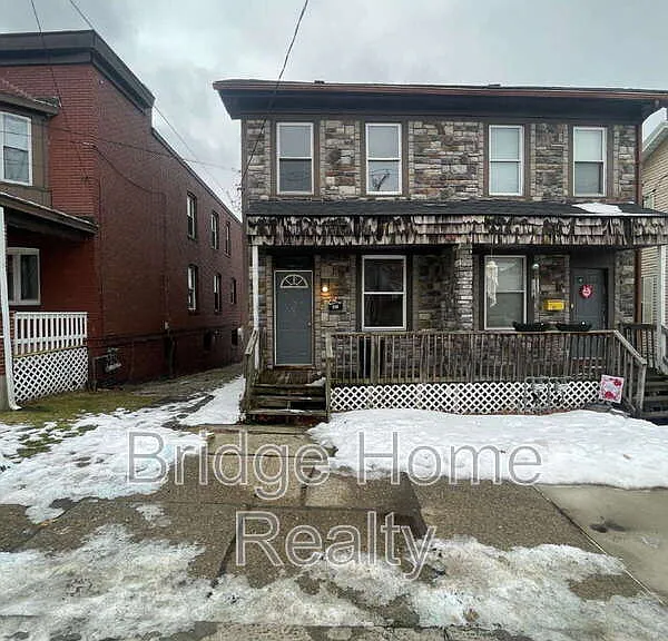 128 S Spring Ave — Photo 1