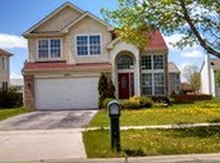 6707 Pine Ln, Carpentersville, IL 60110