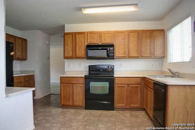 Kitchen - 12622 Scarlet Sage