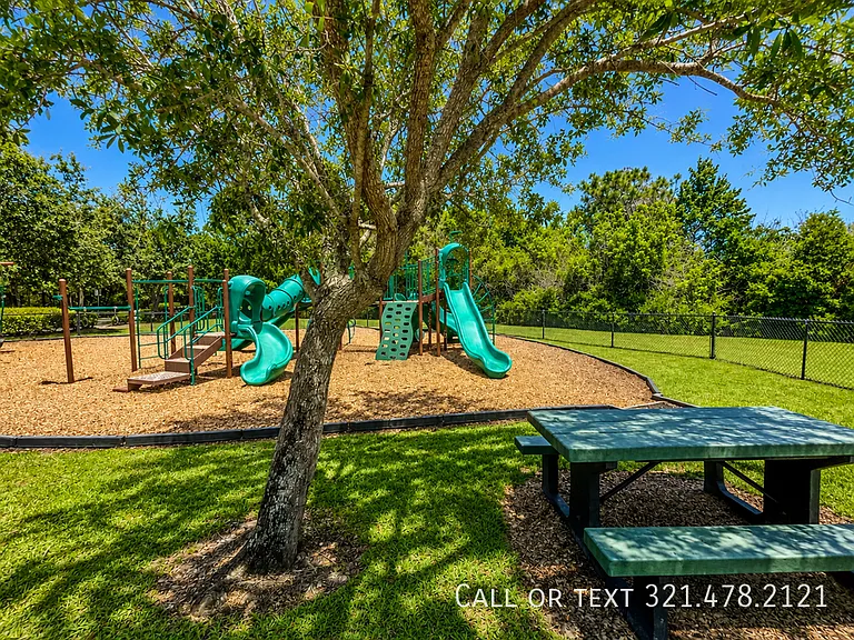 3184 Burdock Ave — Photo 18