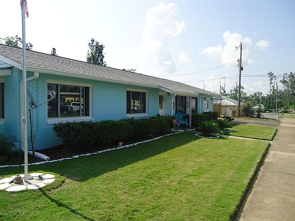 5th image of 2976 Smith St