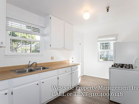 4th image of 10900 Culver Blvd #2
