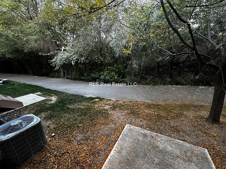 122 S 1800 W — Photo 12