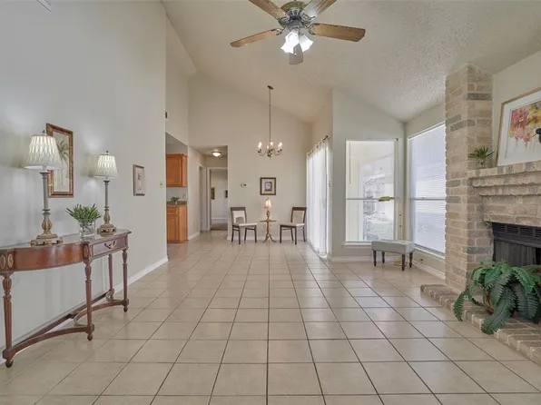 13619 Carsa Ln, Houston, TX 77014