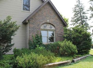 2458 235th Ave, Decorah, IA 52101