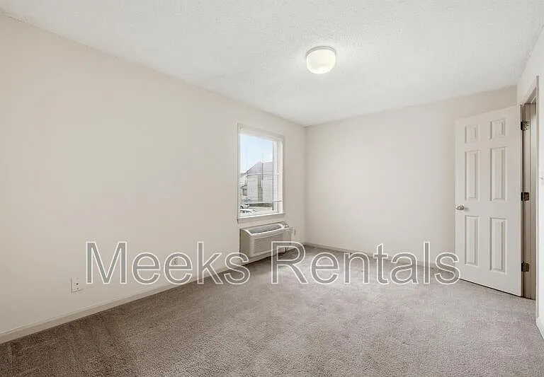 1655 6th Ave — Photo 8