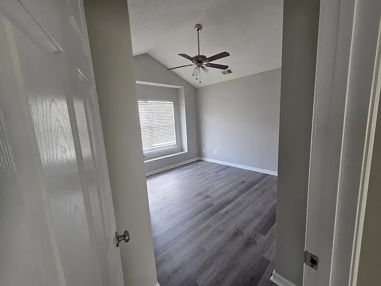2708 Rozzelles Landing Dr — Photo 18