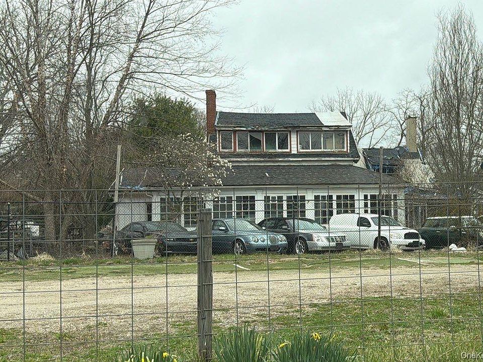 1st image of 2891 Montauk Highway