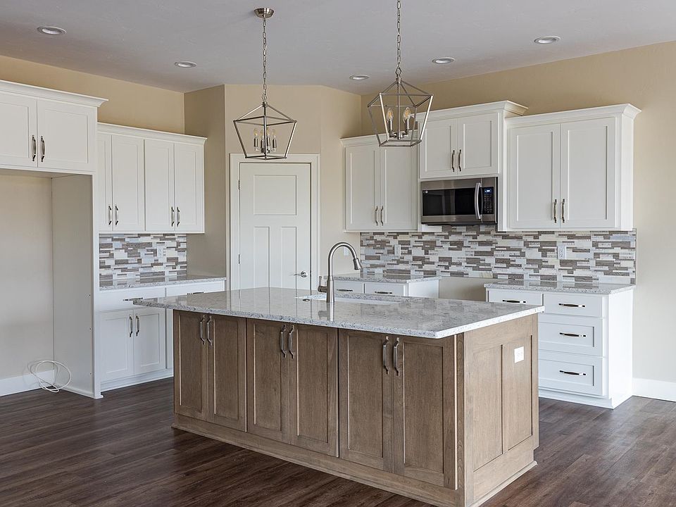 N9083 Southtowne Dr, Menasha, WI 54952 MLS 50279738 Zillow