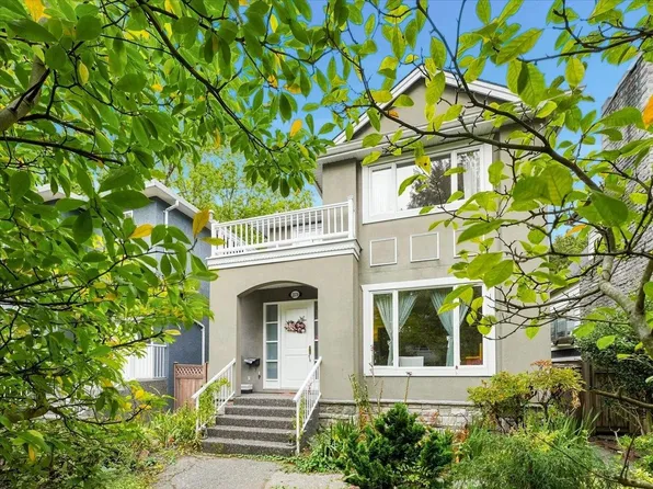 2579 W 45th Ave, Vancouver, BC V6N 3K9