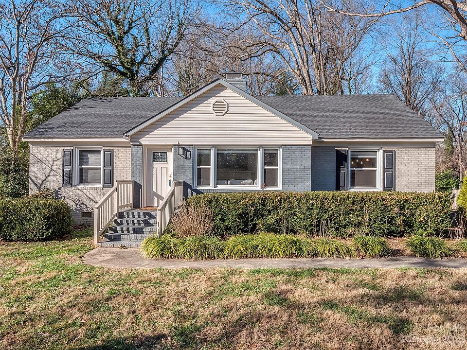 1st image of 511 Stilwell Oaks Cir