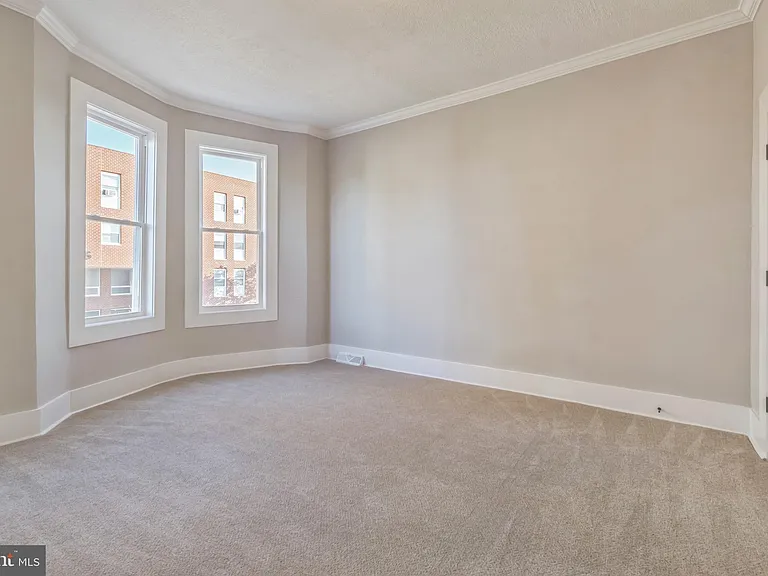 1243 E Lanvale St — Photo 19