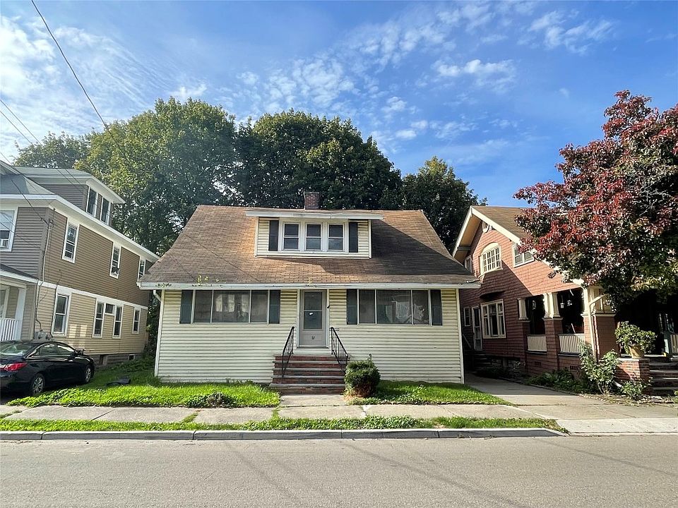 1st image of 555 Chenango St