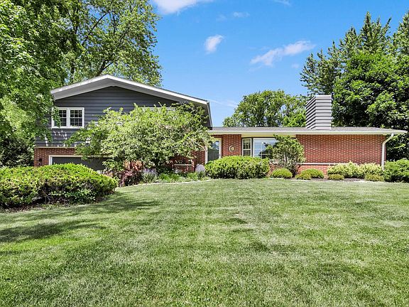 2nd image of 1225 Indianwood DRIVE