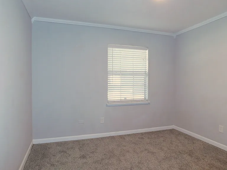 5529 Gates Dr — Photo 12