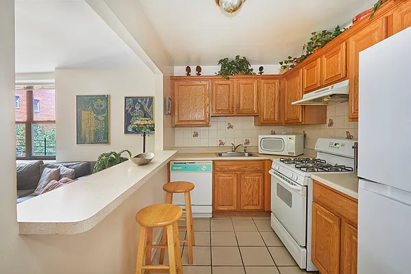 Sold by Compass | media 4