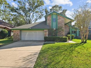 7715 Candlegreen Ln, Houston, TX 77071
