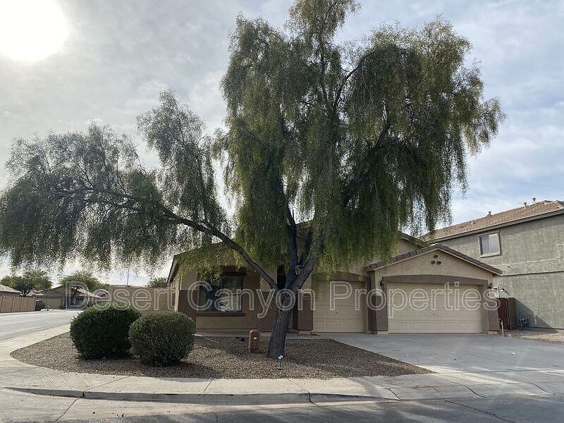 1st image of 36371 W Velazquez Dr