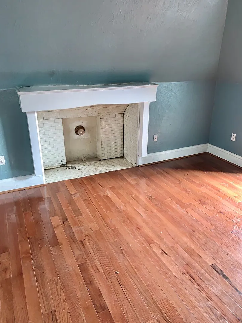 4907 friendship — Photo 4