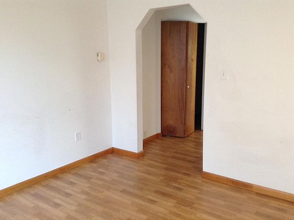 3rd image of 147 Sharpe St #A