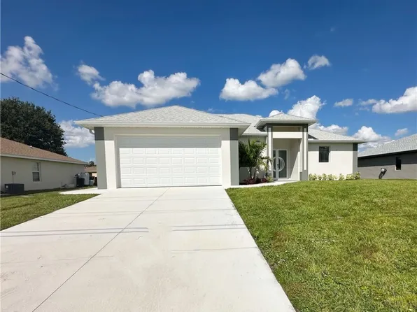 3208 7th St W, Lehigh Acres, FL 33971