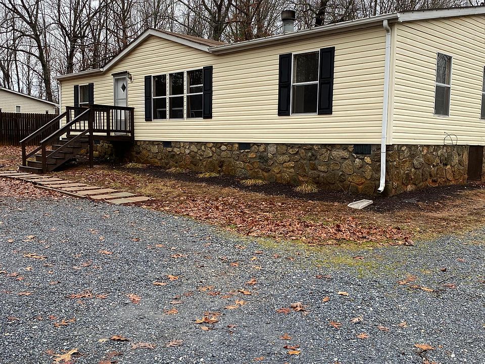 1st image of 728 Knoll Woods Dr