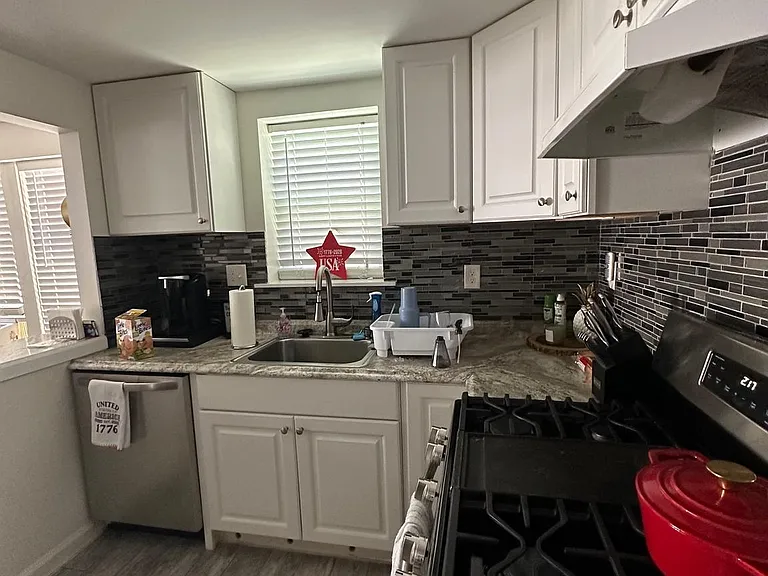 202 N Sacramento Ave #A — Photo 43