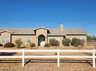 14470 Navajo Rd, Apple Valley, CA 92307