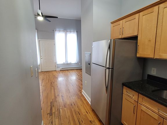 5th image of 74 Mallory Ave APT 1