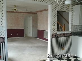 4th image of 829 McLawhorn Dr