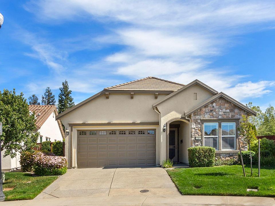 1st image of 2366 Langtree Dr