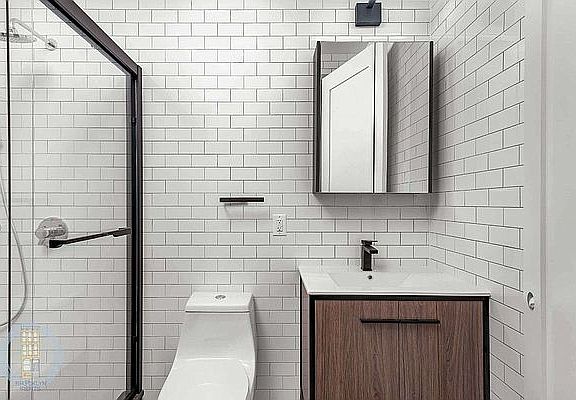 4th image of 1163 Dean St #1L