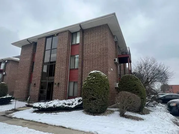 15812 Terrace Dr Unit R01, Oak Forest, IL 60452