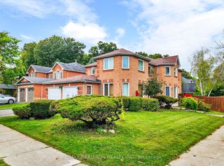 98 Charing Cres, Aurora, ON L4G6P5