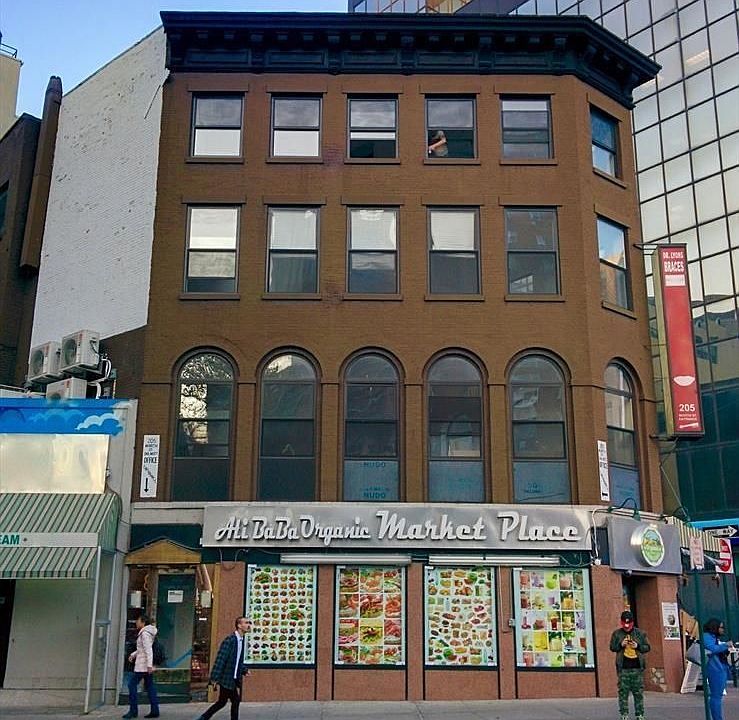 Building Photo 4