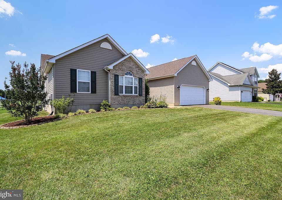 1st image of 458 W Harvest Ln